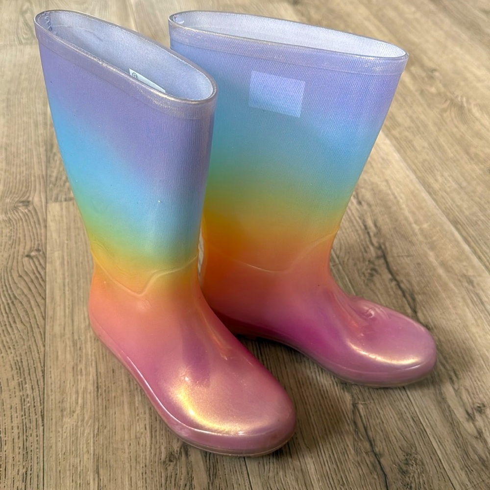 🌈☔️ Rain Boots Carter’s Toddler Size 13 - SO CUTE! ☔️🌈